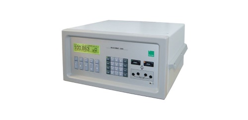 2304 Přesný resistomat 